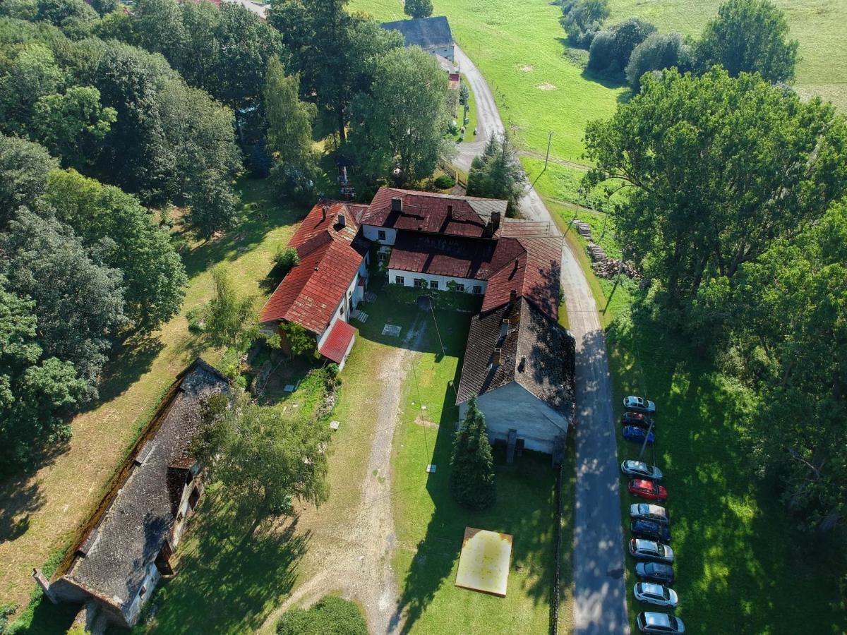 Nezámek Hartmanice (Pilsen) Exterior foto